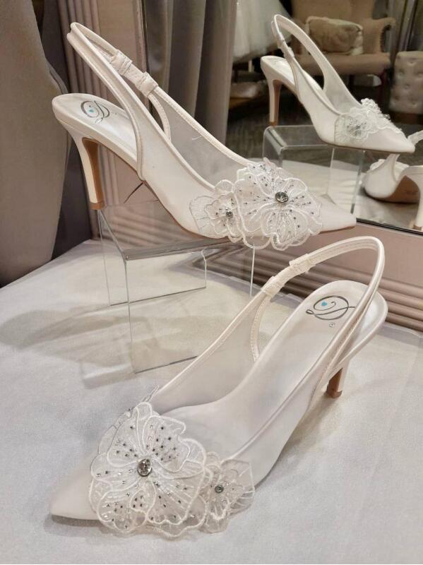 Zapatilla blanca