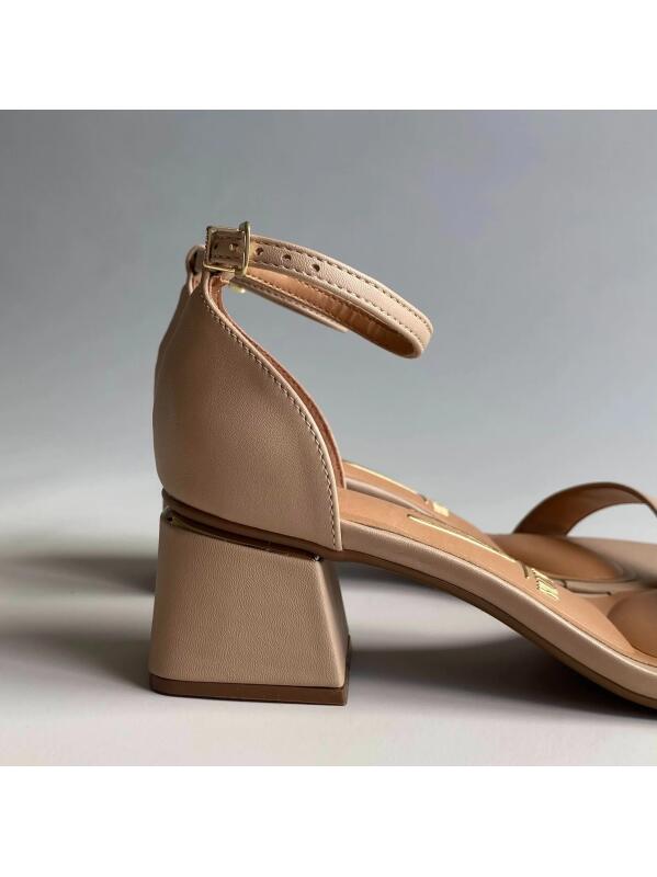 Zapatilla Vizzano color Nude