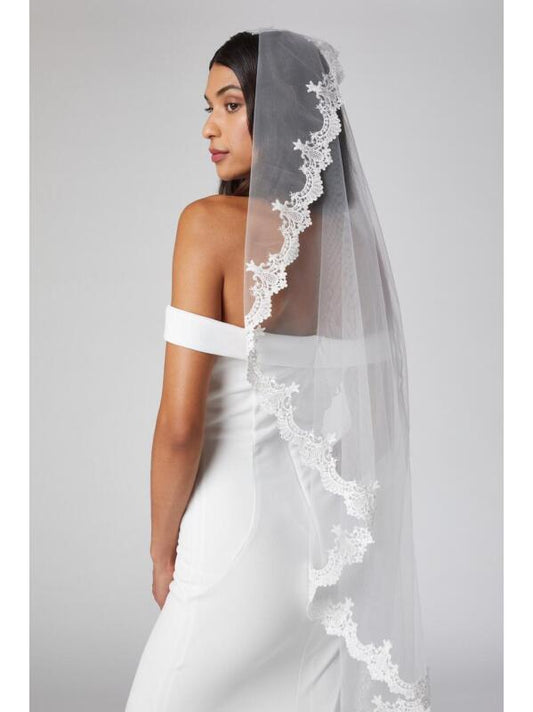 Largo de Capilla 415v color OFF white
