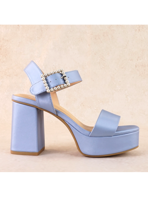 Sandalia color Celeste