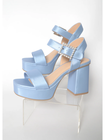 Sandalia color Celeste