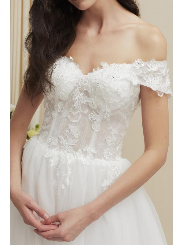 Vestido hombros Caídos y falda de Tul